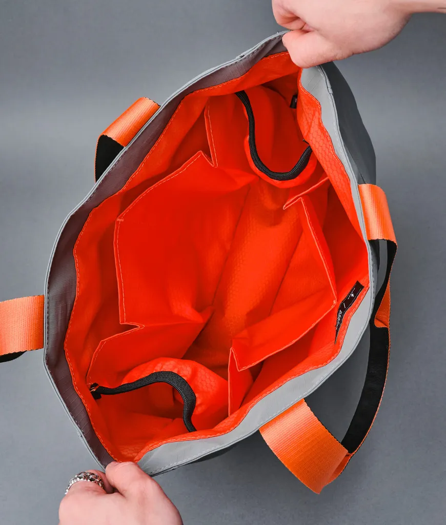 Elements Tote (M)