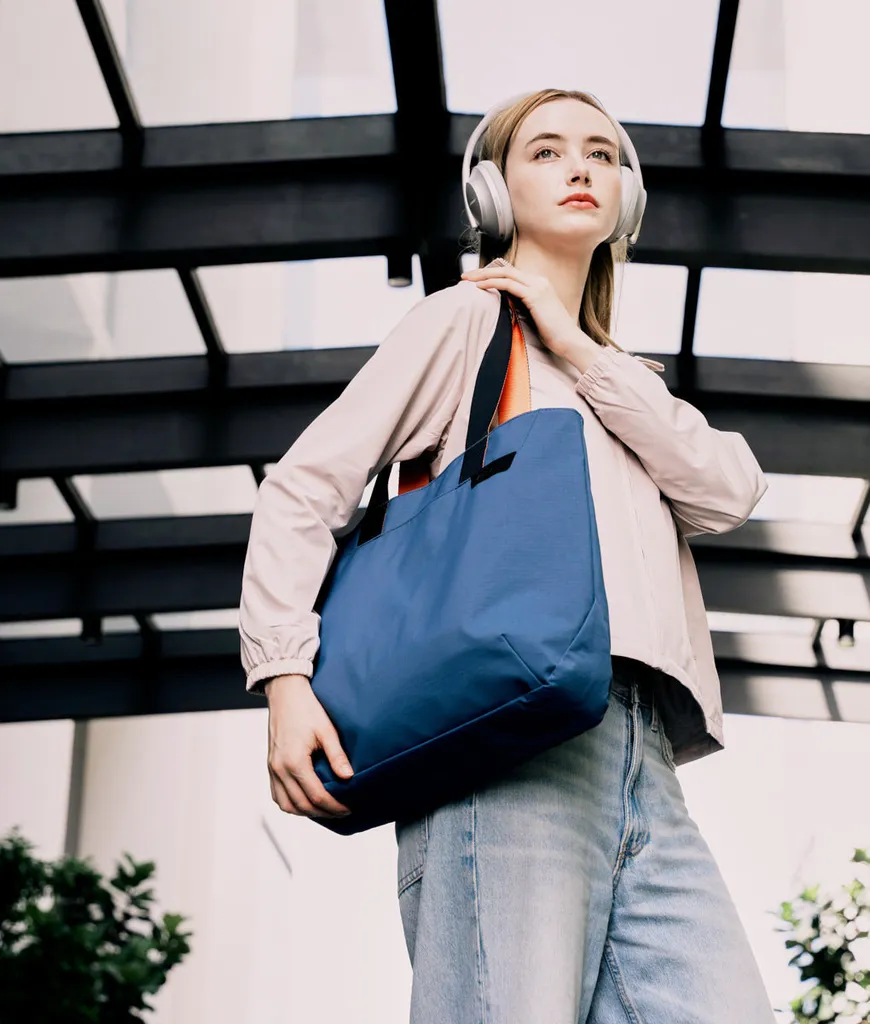 Elements Tote (M)