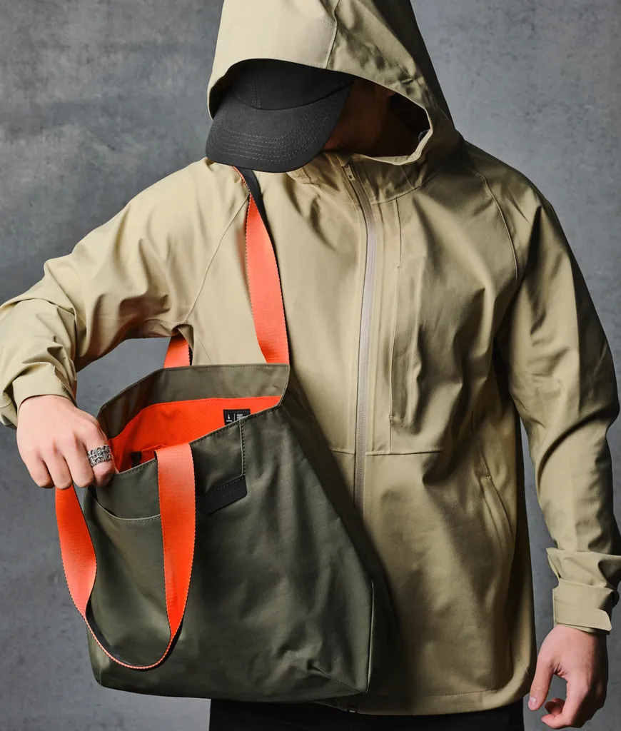 Elements Tote (M)