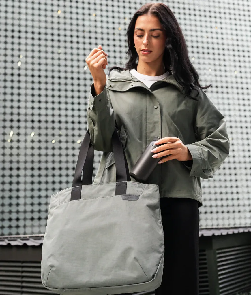 Elements Tote (M)