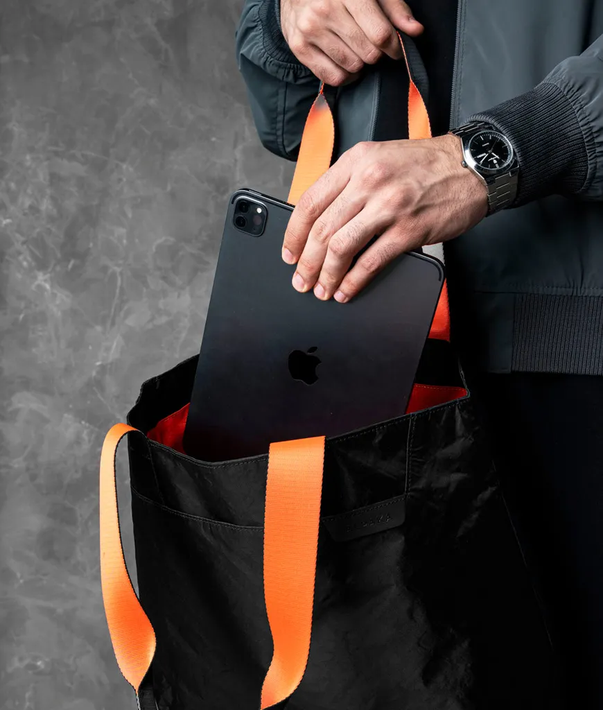 Elements Tote (M)
