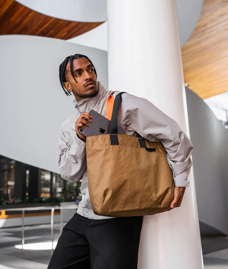 Elements Tote (M)
