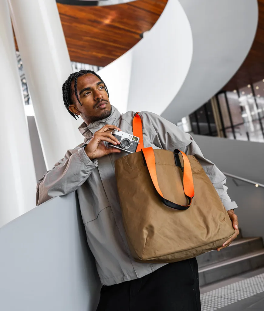 Elements Tote (M)