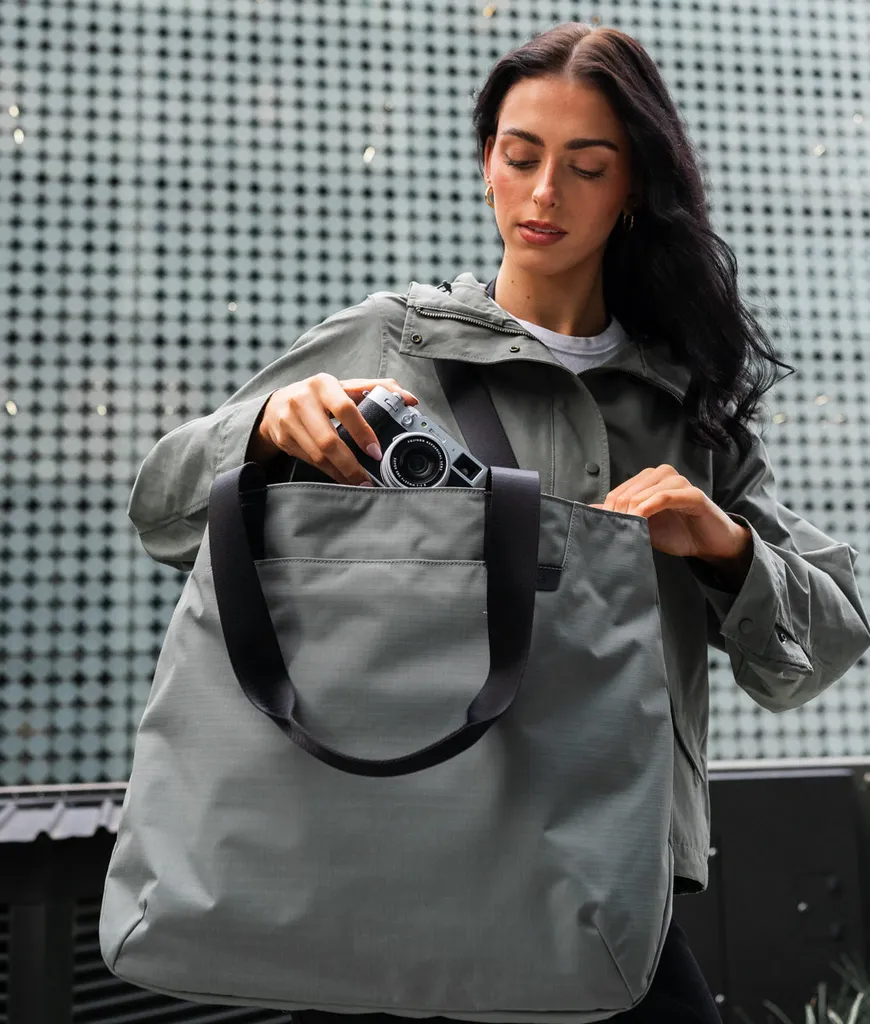 Elements Tote (L)