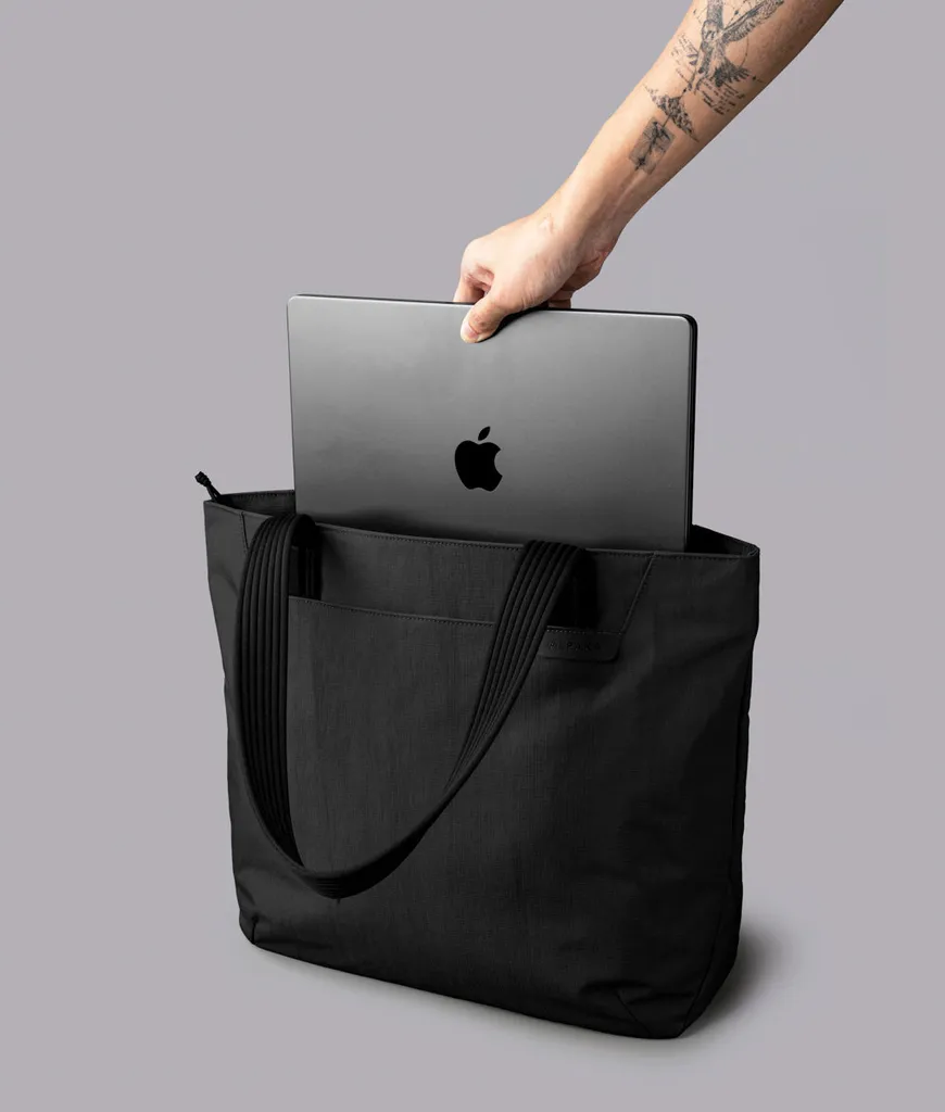 Flight Tote (L)
