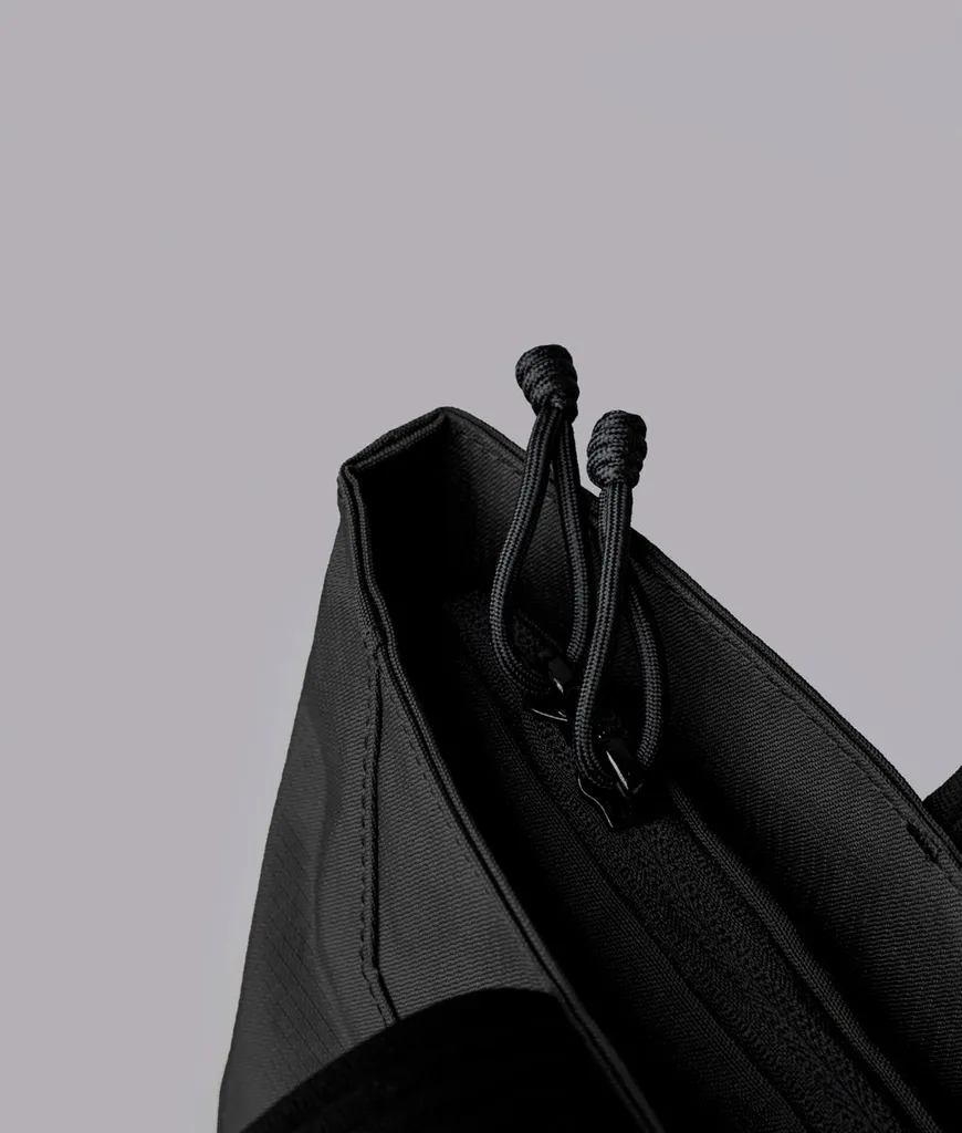 Flight Tote (L)