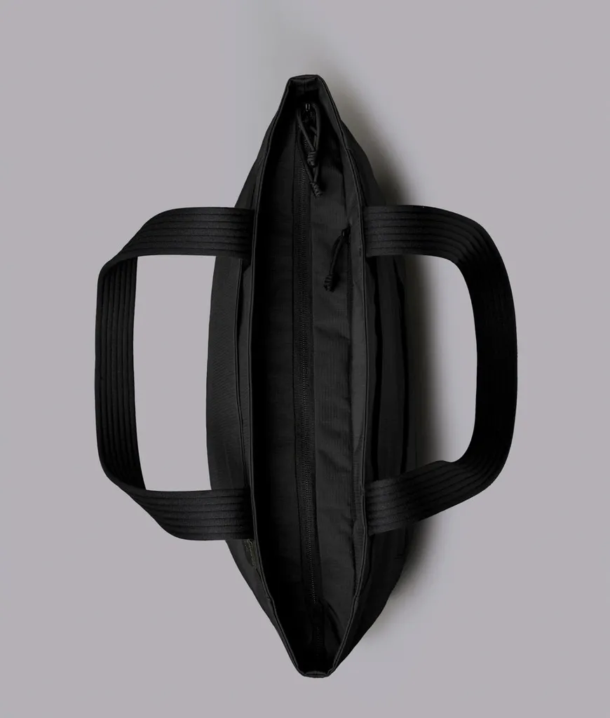 Flight Tote (L)
