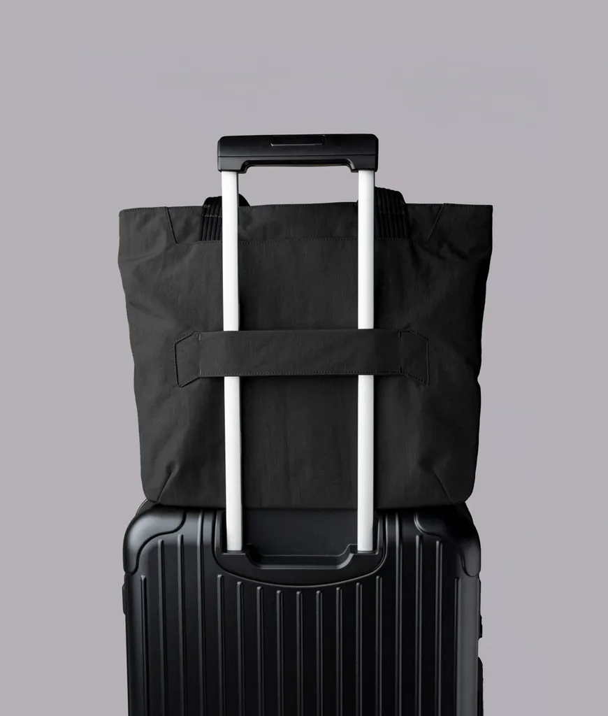 Flight Tote (L)