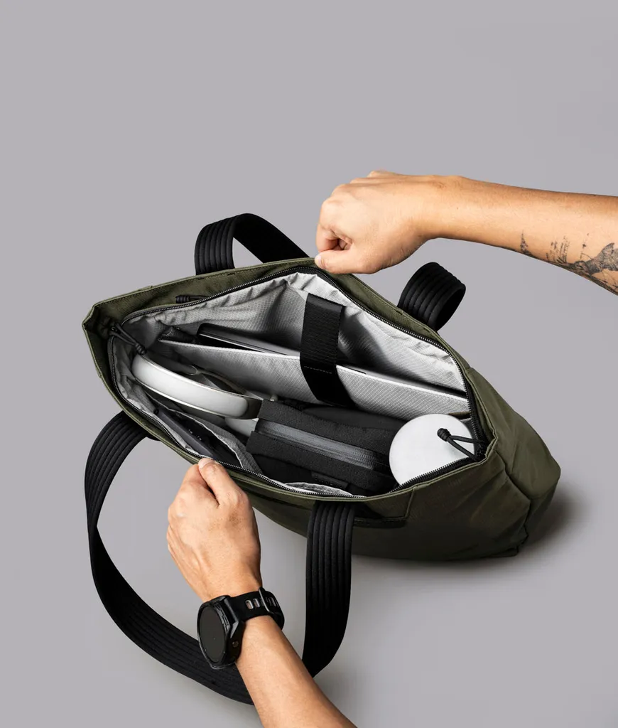 Flight Tote (L)