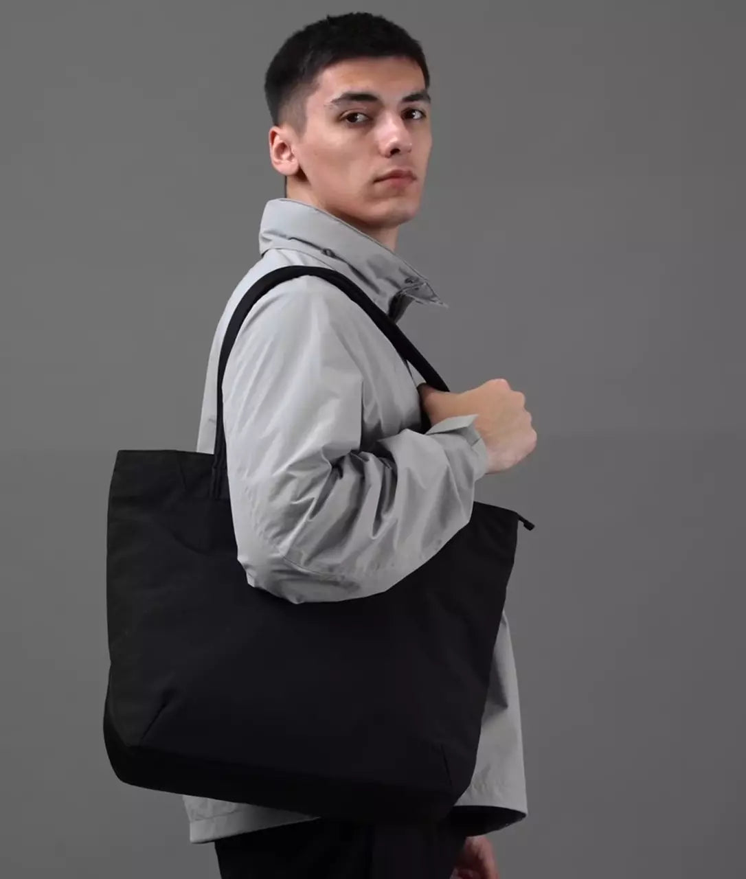 Flight Tote (L)