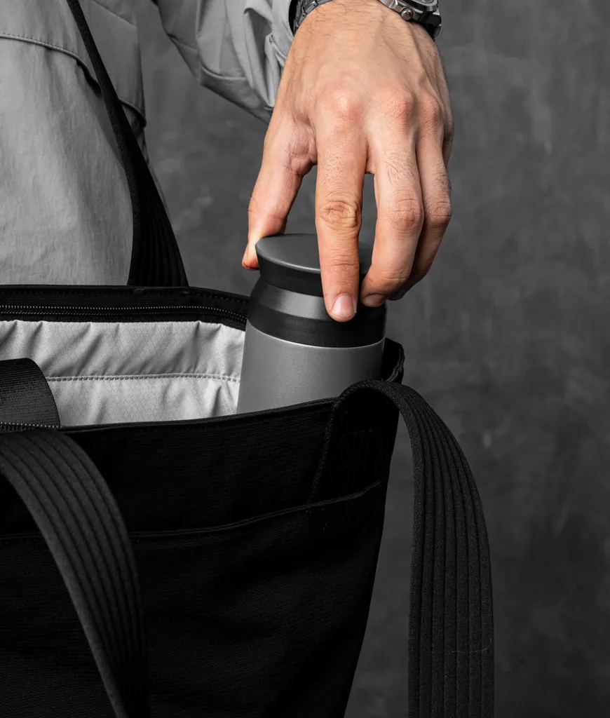 Flight Tote (M)