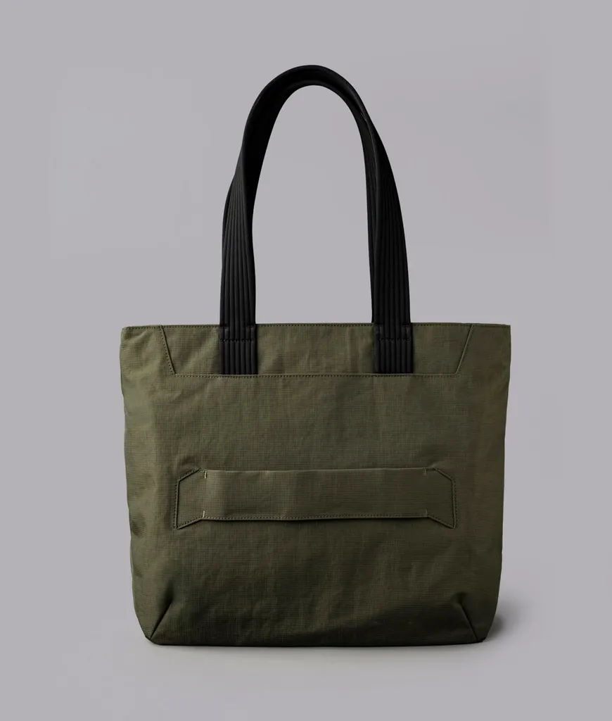 Flight Tote (M)