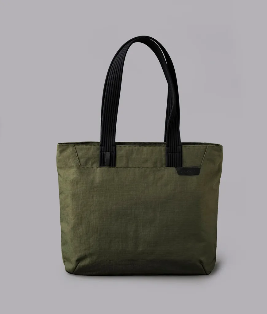 Flight Tote (M)