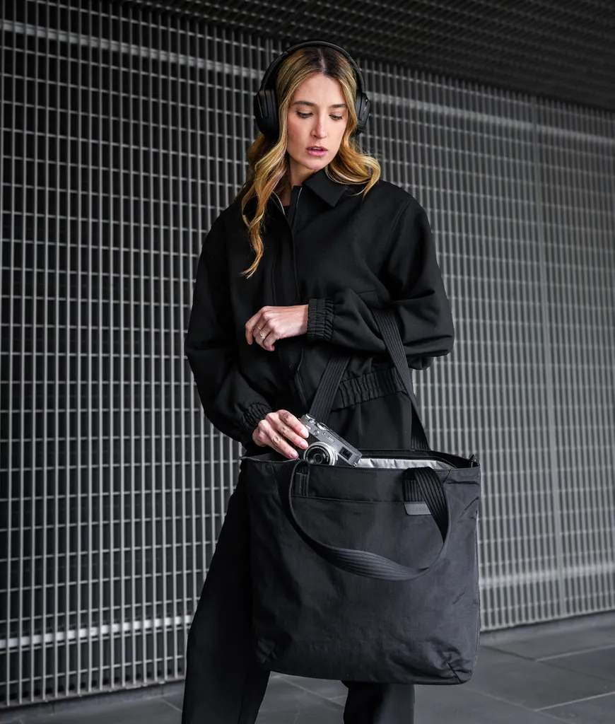 Flight Tote (M)