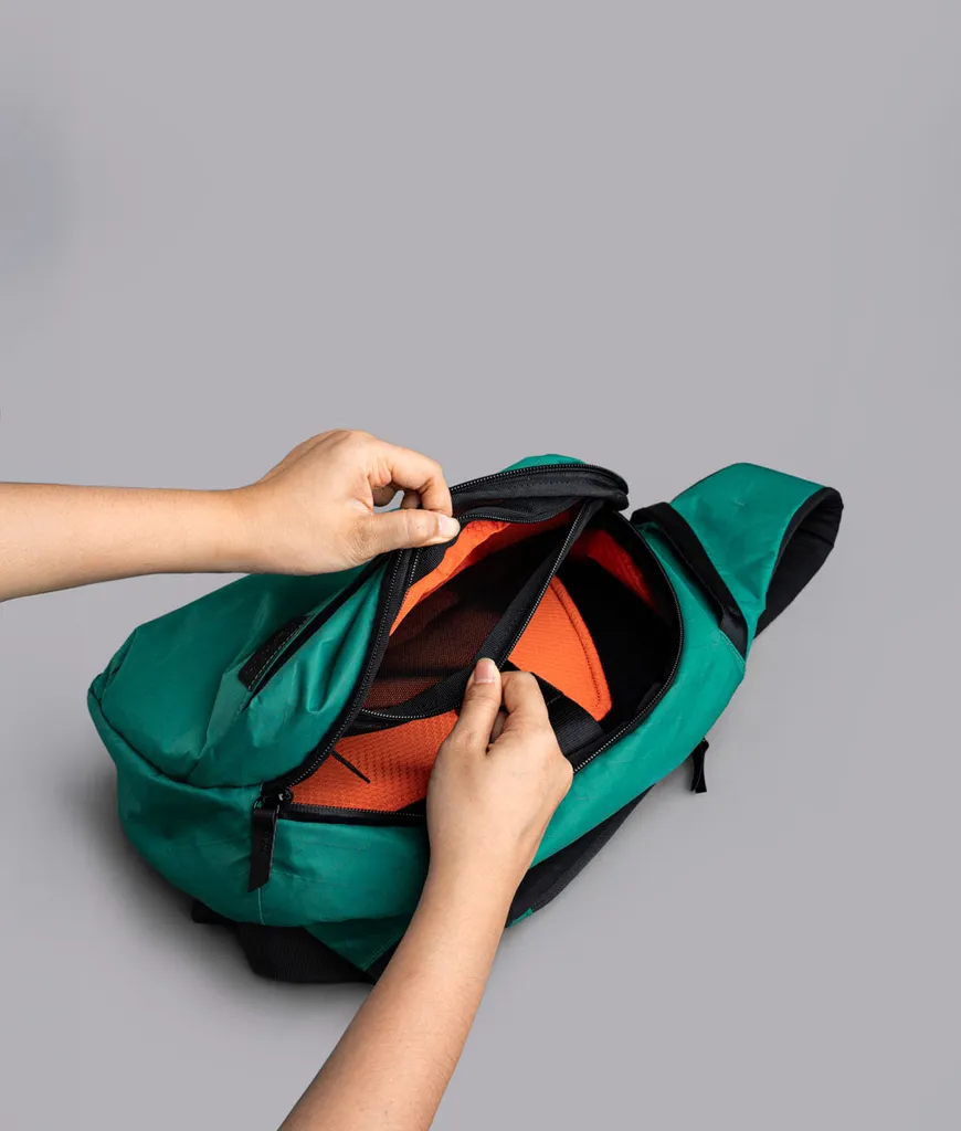 Metro Crossbody (Left) - Vivid