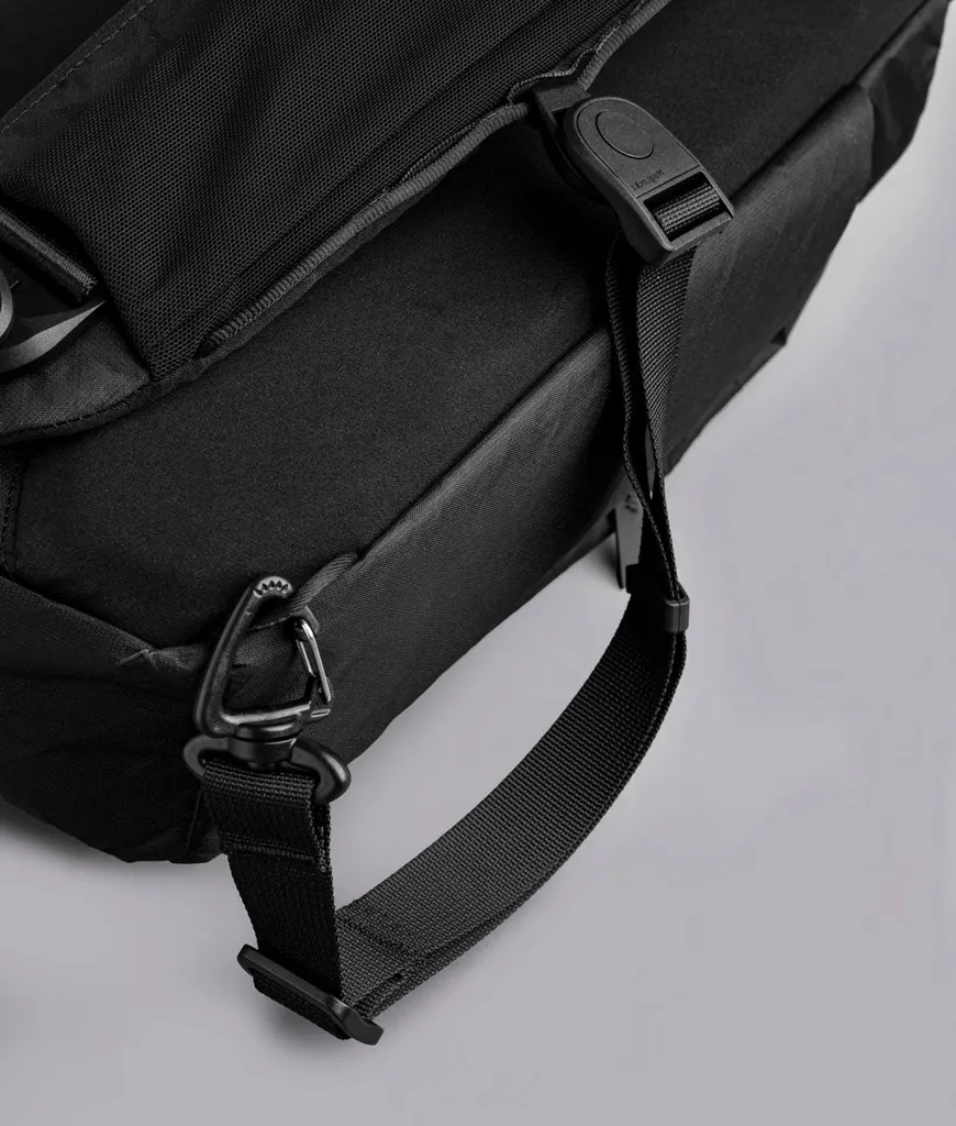 Metro Crossbody (Left) - Ultradyne