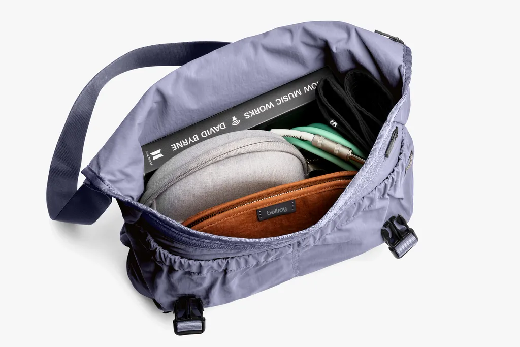 Cinch Messenger Bag