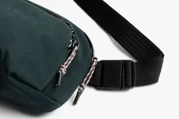 Venture Hip Pack