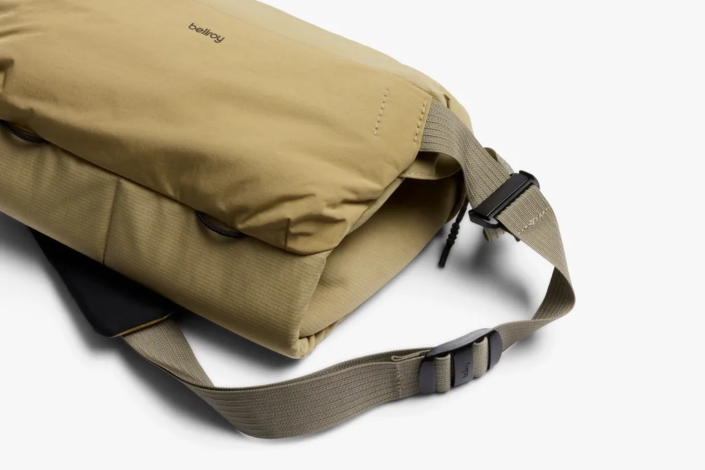 Venture Sling 10L - Camera Edition