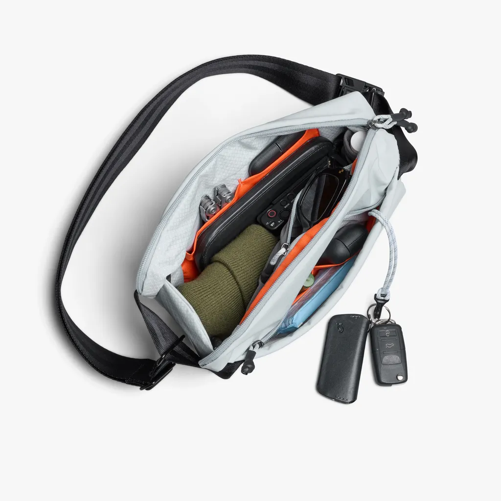 Carryology Essentials Sling