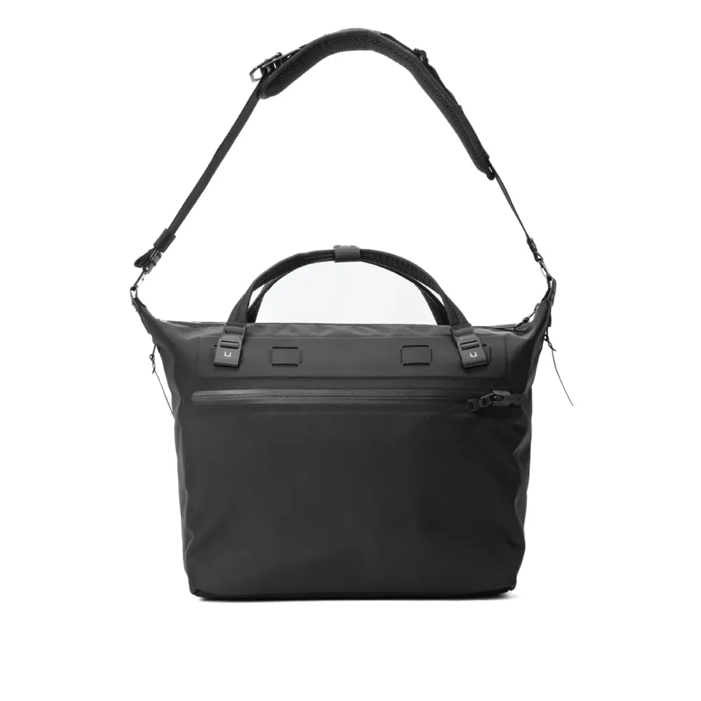 WPT-SHLDR-TOTE EMBERTEX™ PFAS FREE - JET BLACK : 20L