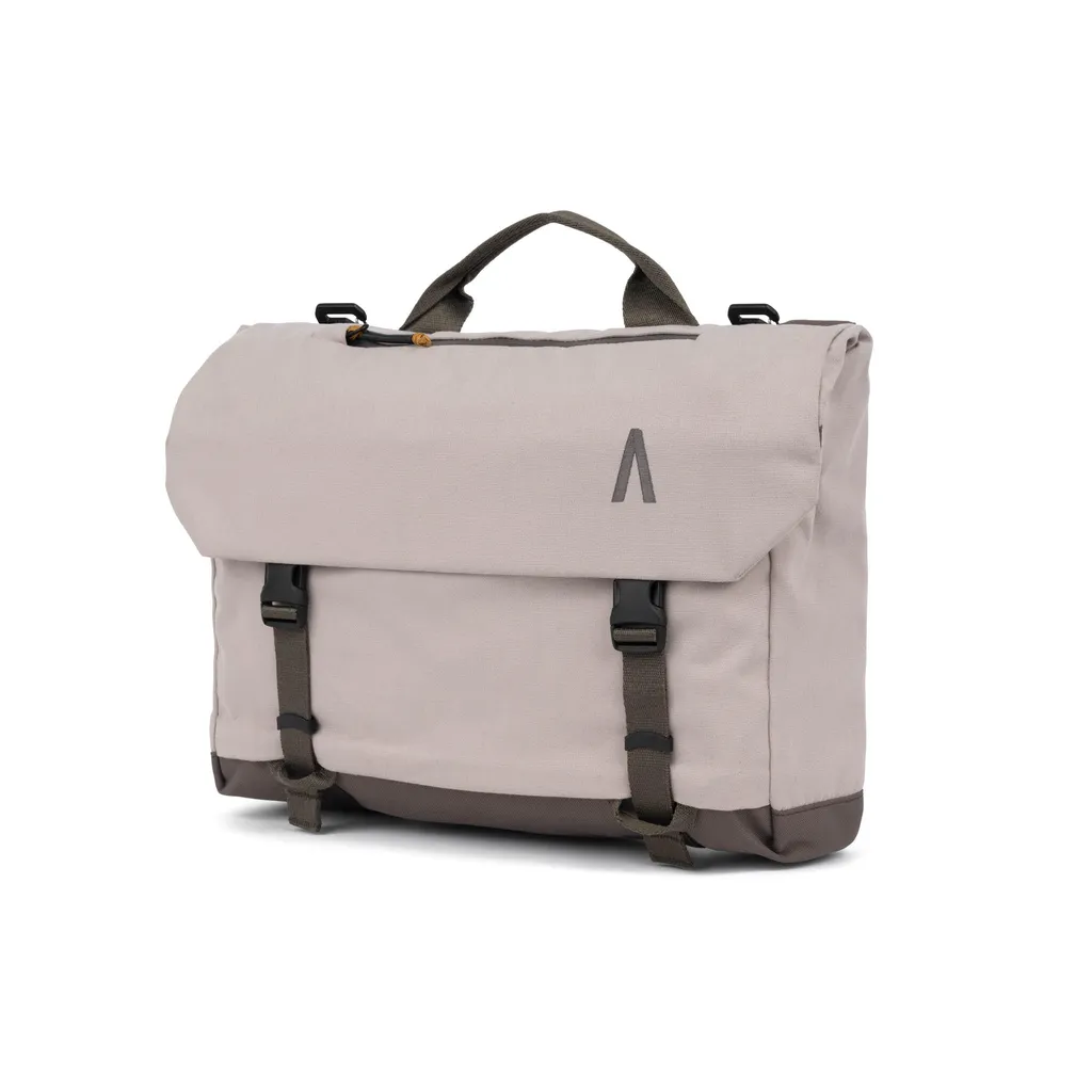 RENNEN MESSENGER BAG - Recycled Fabric