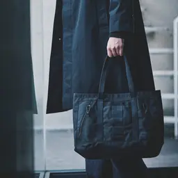 DELTA MASTER TOTE M SQD