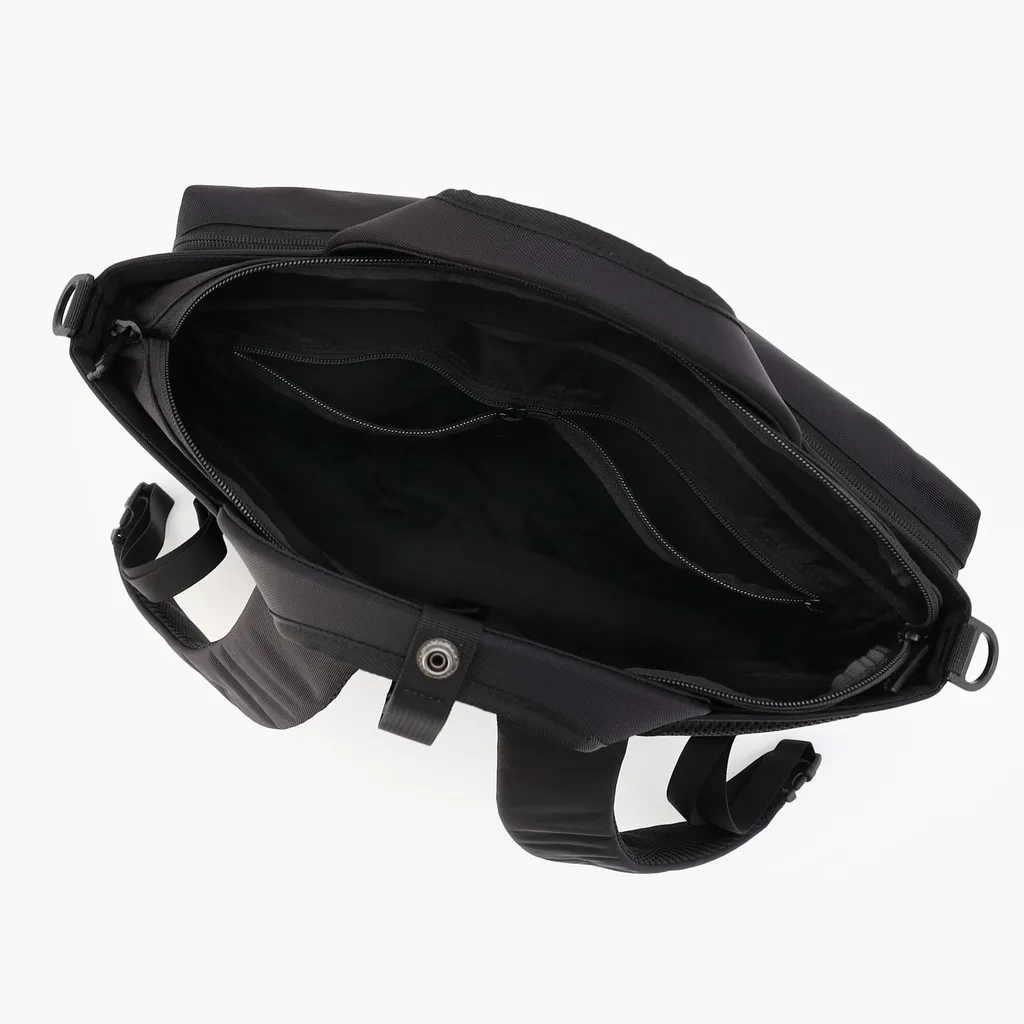 SW FLYERS HELMET BAG