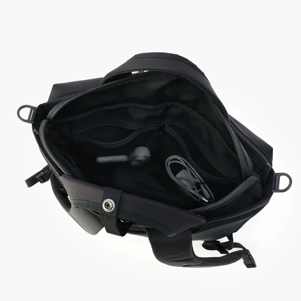 SW FLYERS HELMET BAG