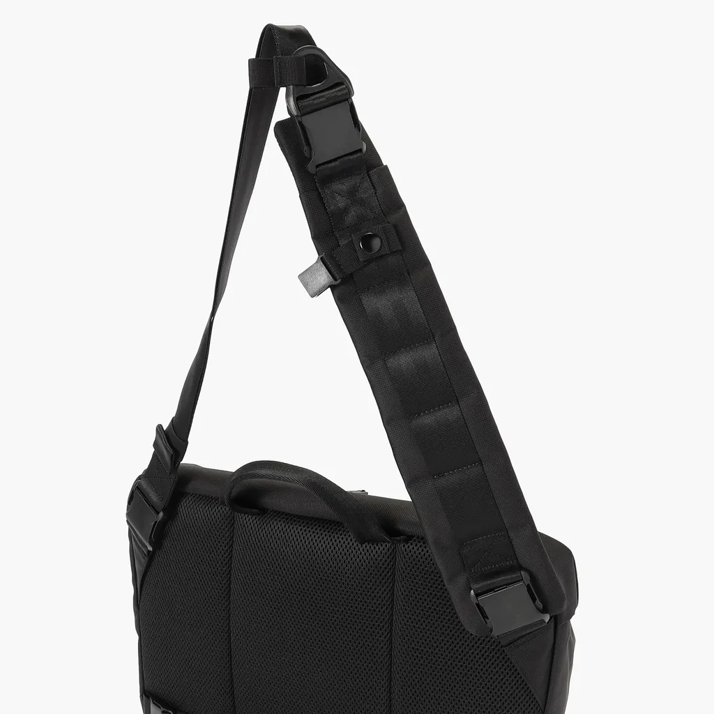 MFC MESSENGER M