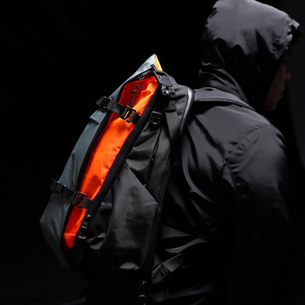 X-TYPE - Backpack