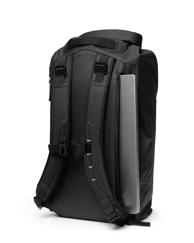 Essential Rolltop Backpack 32L Black Out