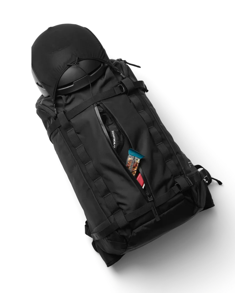 Backcountry Backpack 25L Black Out