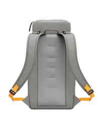 Hugger Backpack 20L Sand Grey