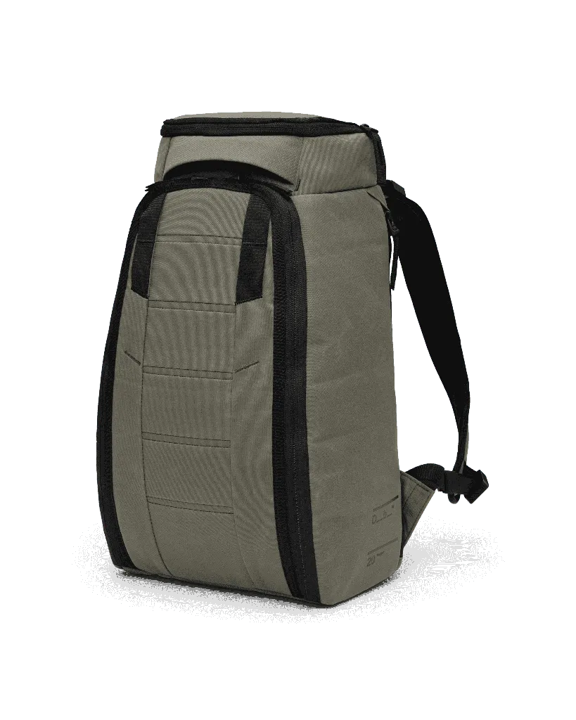Hugger Backpack 20L Forest Green