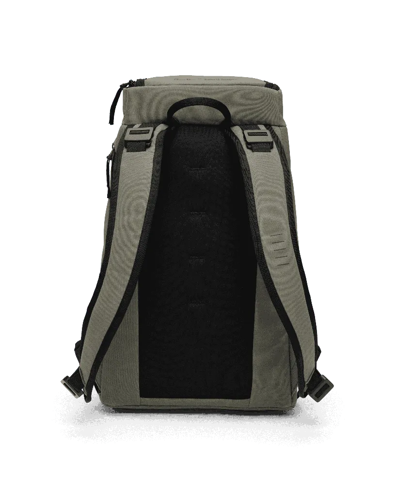 Hugger Backpack 20L Forest Green