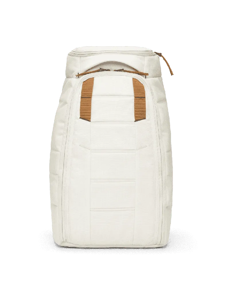 Hugger Backpack 20L Oatmilk