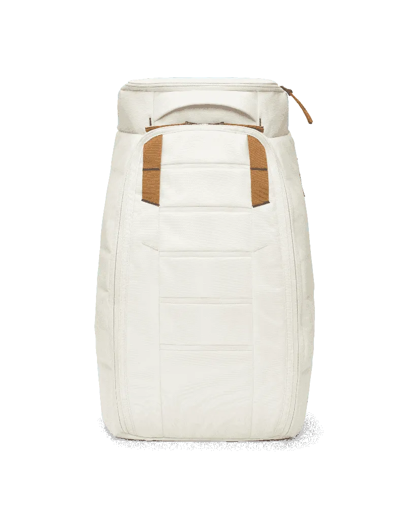 Hugger Backpack 25L Oatmilk