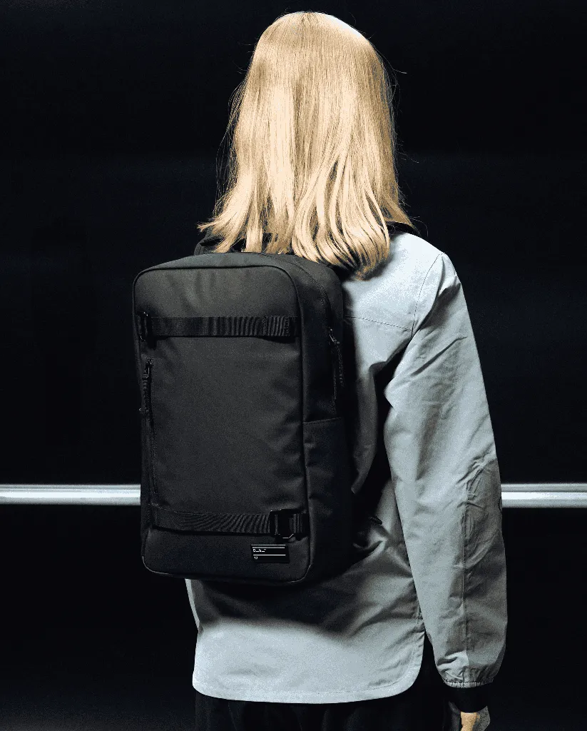 Daypack 17L Black Out