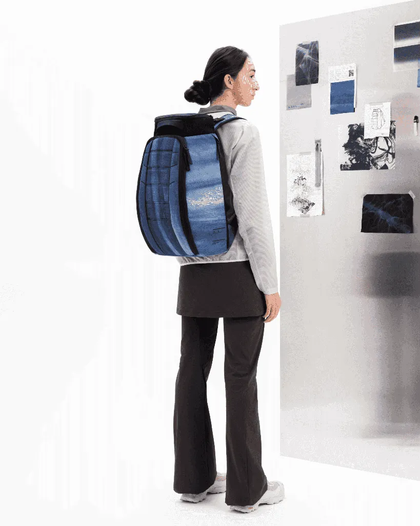 Hugger Backpack 25L Ultraviolet