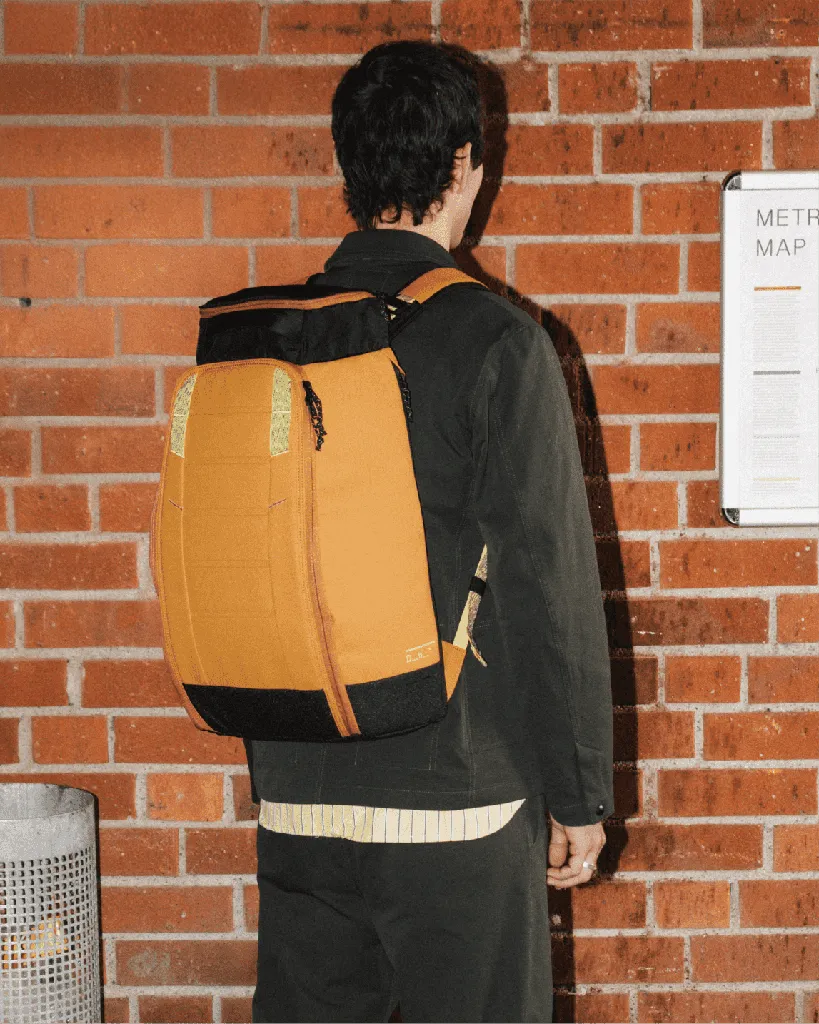 Hugger Backpack 30L Acorn Brown
