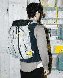 Hugger Backpack 30L Basalt White
