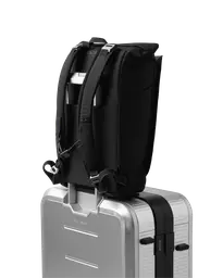 Entour Daypack 18L Black Out