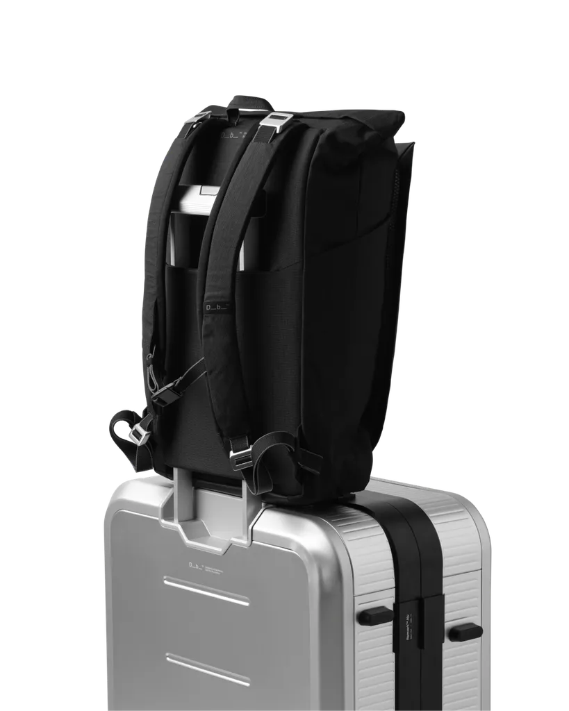 Entour Daypack 18L Black Out