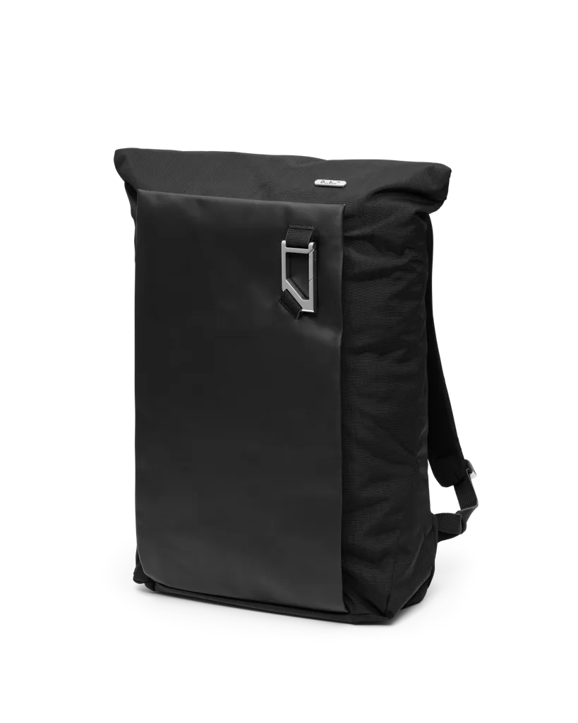 Entour Daypack 18L Black Out