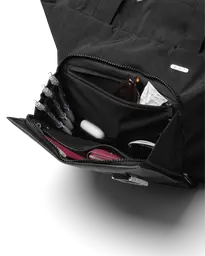 Entour Tote 22L Black Out