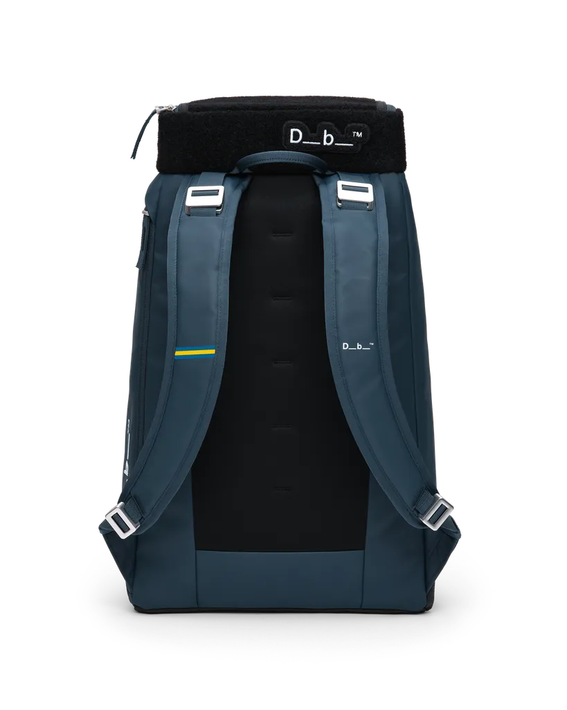 Hugger Backpack 30L Sweden