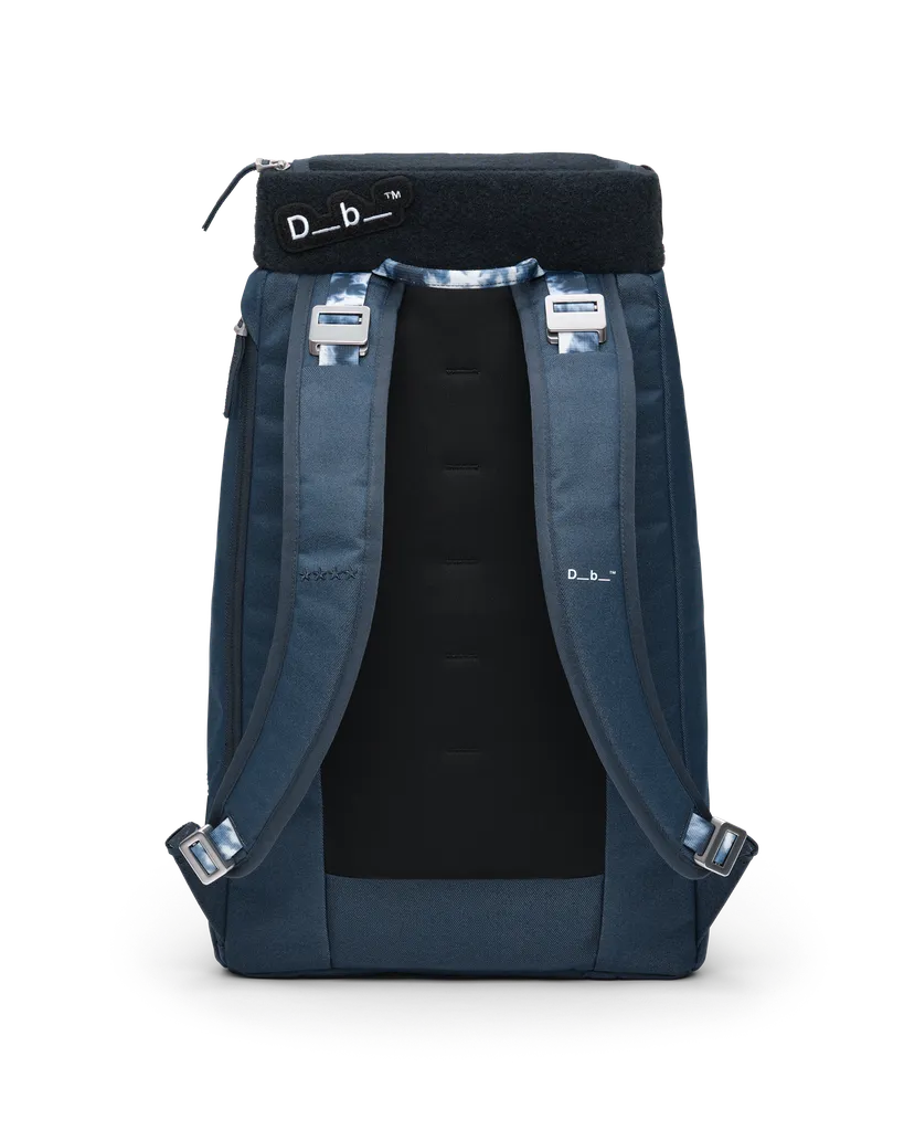 Hugger Backpack 30L USA