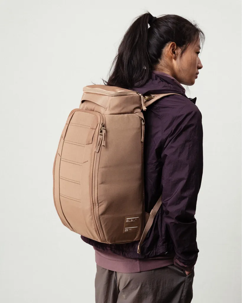Hugger Backpack 25L Affogato Brown