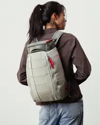 Hugger Backpack 20L Basil Green